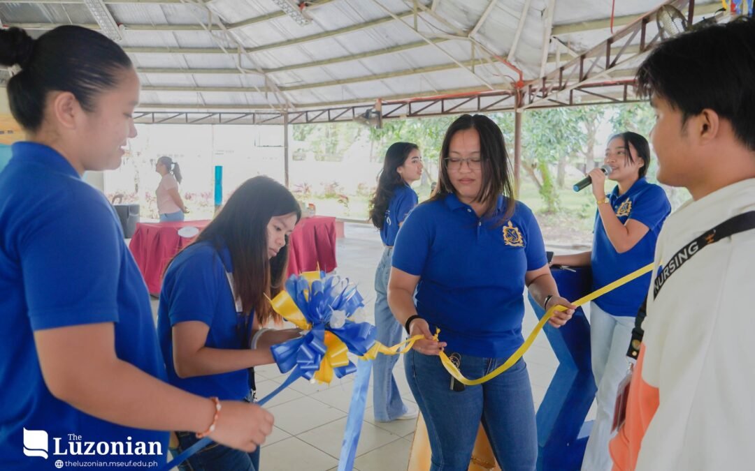 HSLS kicks off first-ever Sigman Booth Fair